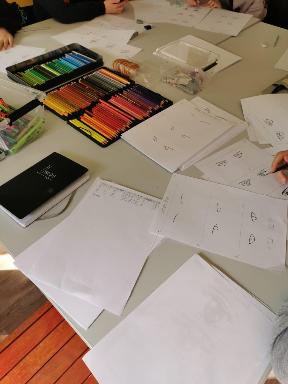 Mangas zeichnen (c) Kim Brungs